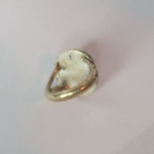 VINTAGE WOMENS SILVER OLIVE COLOR RING SZ 3.