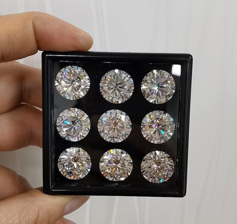 3.00 Ct Loose Moissanite Round Cut 9.50 MM D Color, VVS1 Clarity AGL Certified