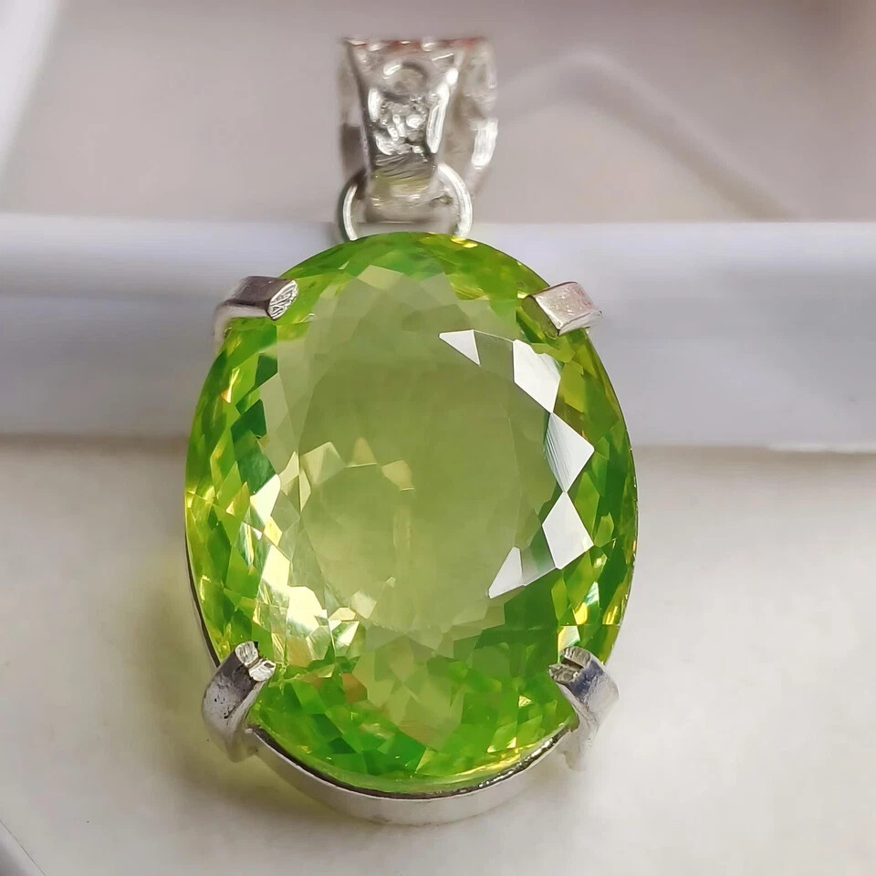 30 Ct+ Certified Natural Green Peridot Oval 925 Solid Silver Pendant Gemstone