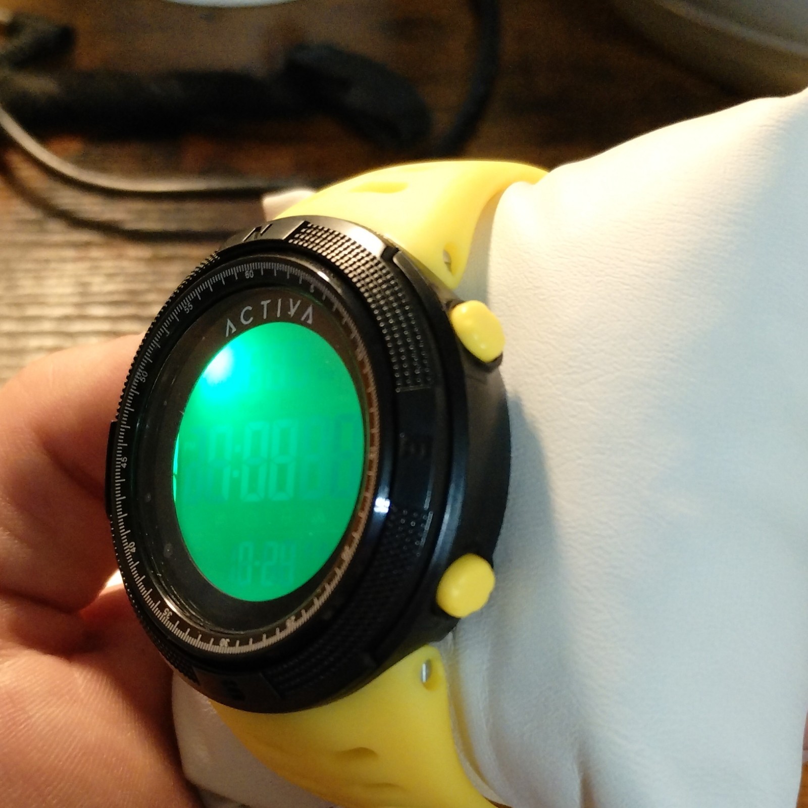 Activa Summit Invicta Sport Digital Quartz Yellow Rubber Strap 50mm Watch w/ Box