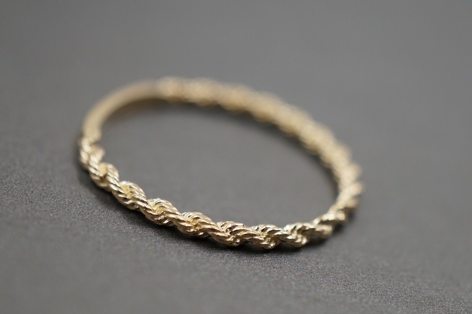 10K Solid Yellow Gold 1.6MM Rope Trim Stackable Band Ring. Size 7