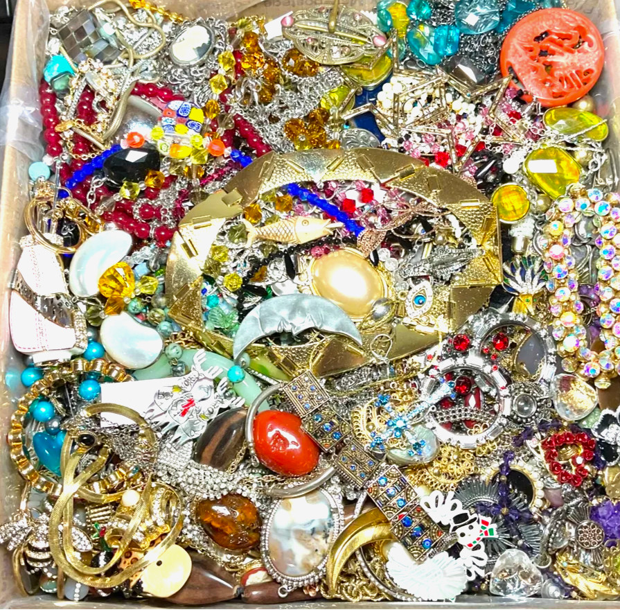 10 Pound Lbs Unsorted Huge Lot Jewelry Vintage & Modern Junk & Resell Tangled In