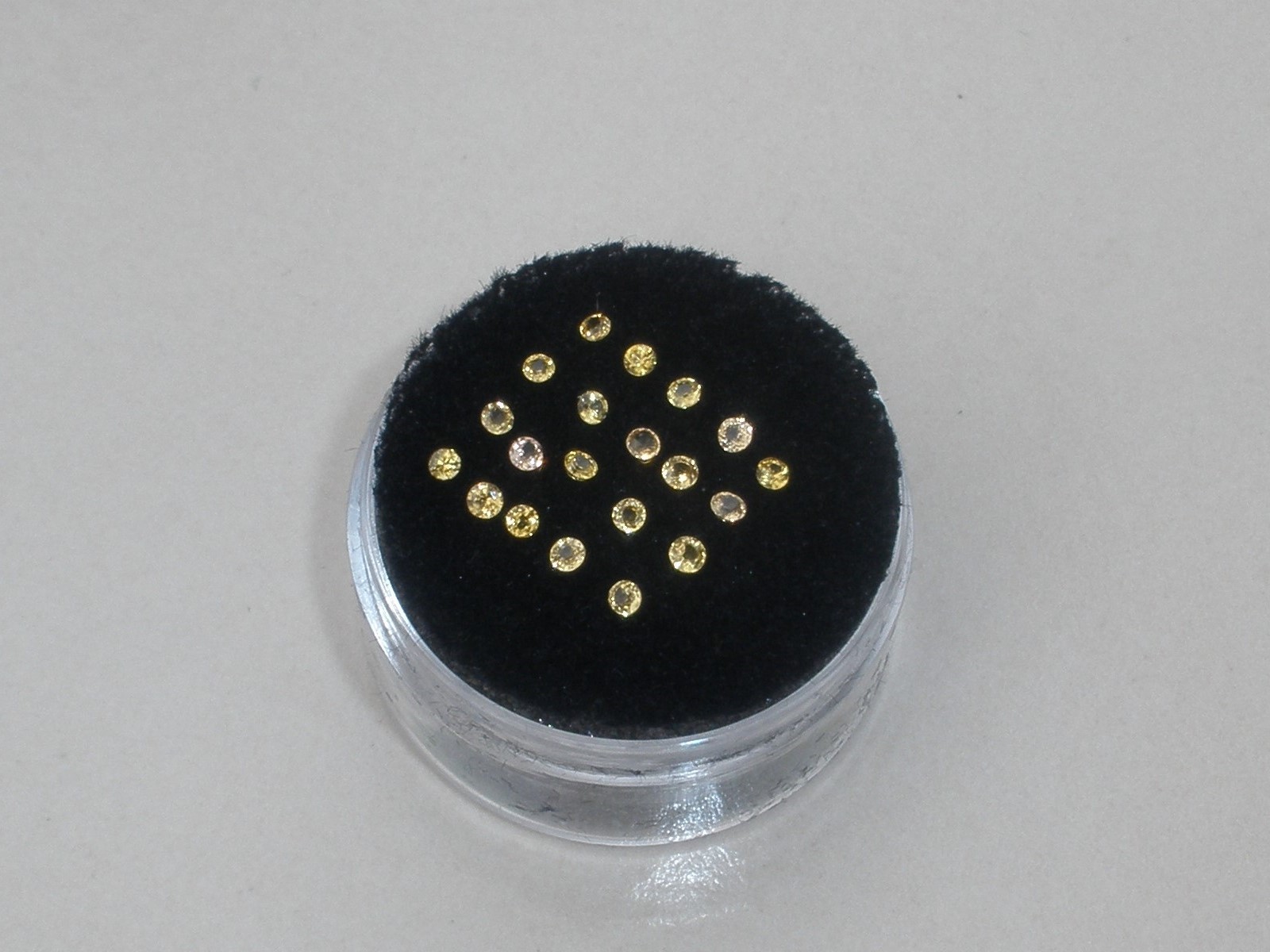 20 Yellow Natural Sapphire Loose Faceted Round Gems 1.5mm