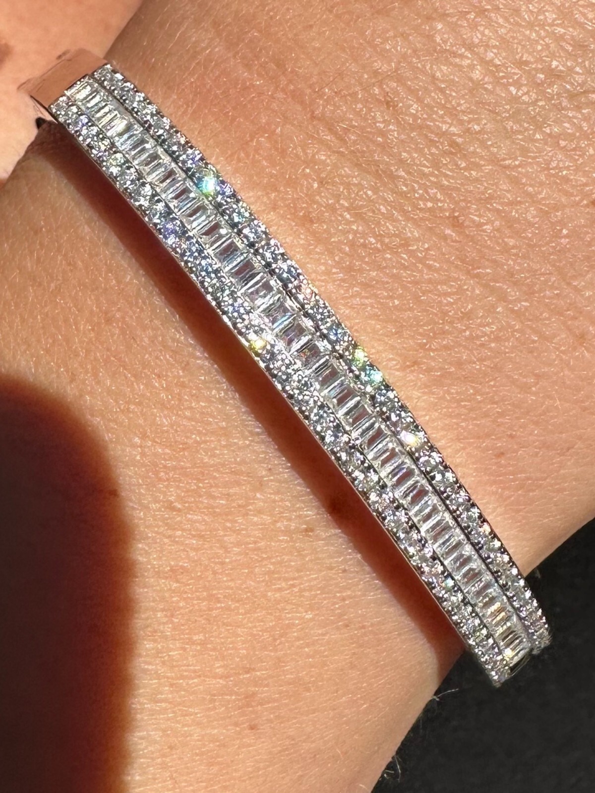 Gorgeous Solid 925 Sterling Silver Bangle Bracelet Iced Simulated Diamonds