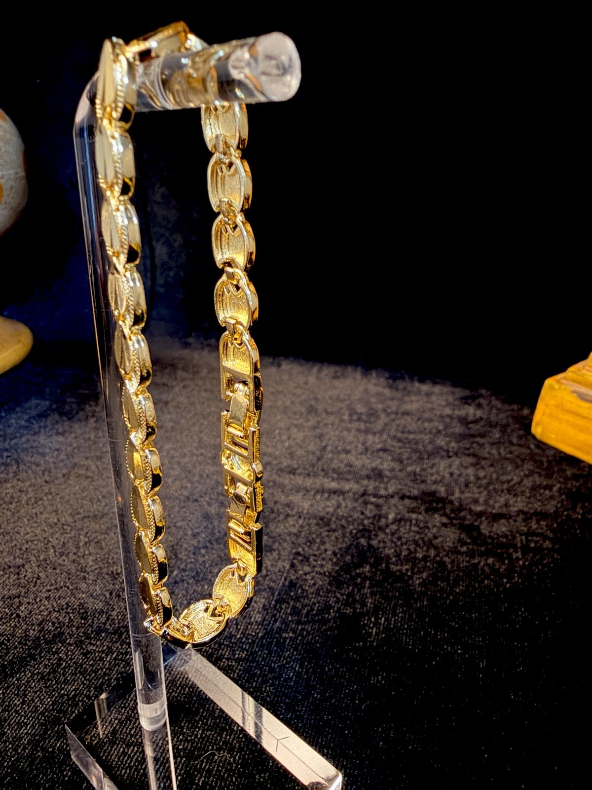 14K Gold Filled Curb Link Chain Bracelet 7-8in 8MM Box Clasp