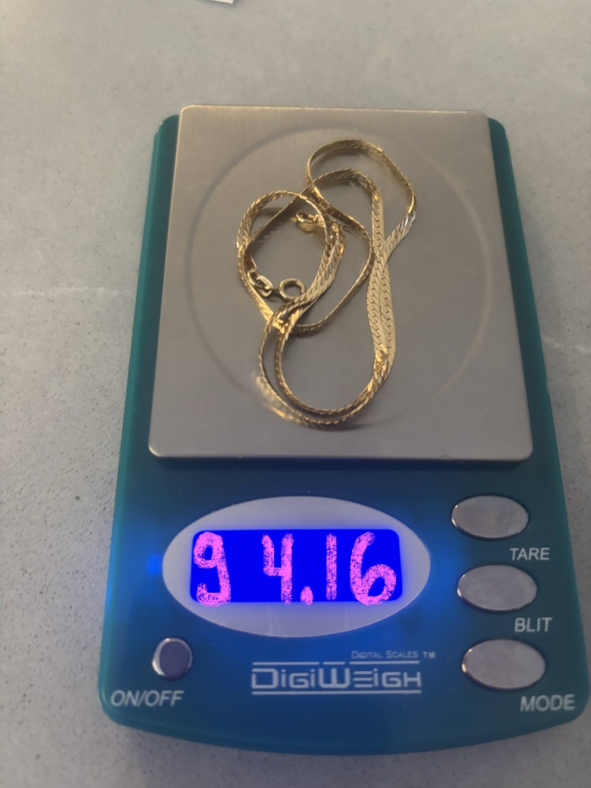 Vintage 14K Solid Yellow Gold Herringbone Necklace ~ 0.25” ~ 4.15g