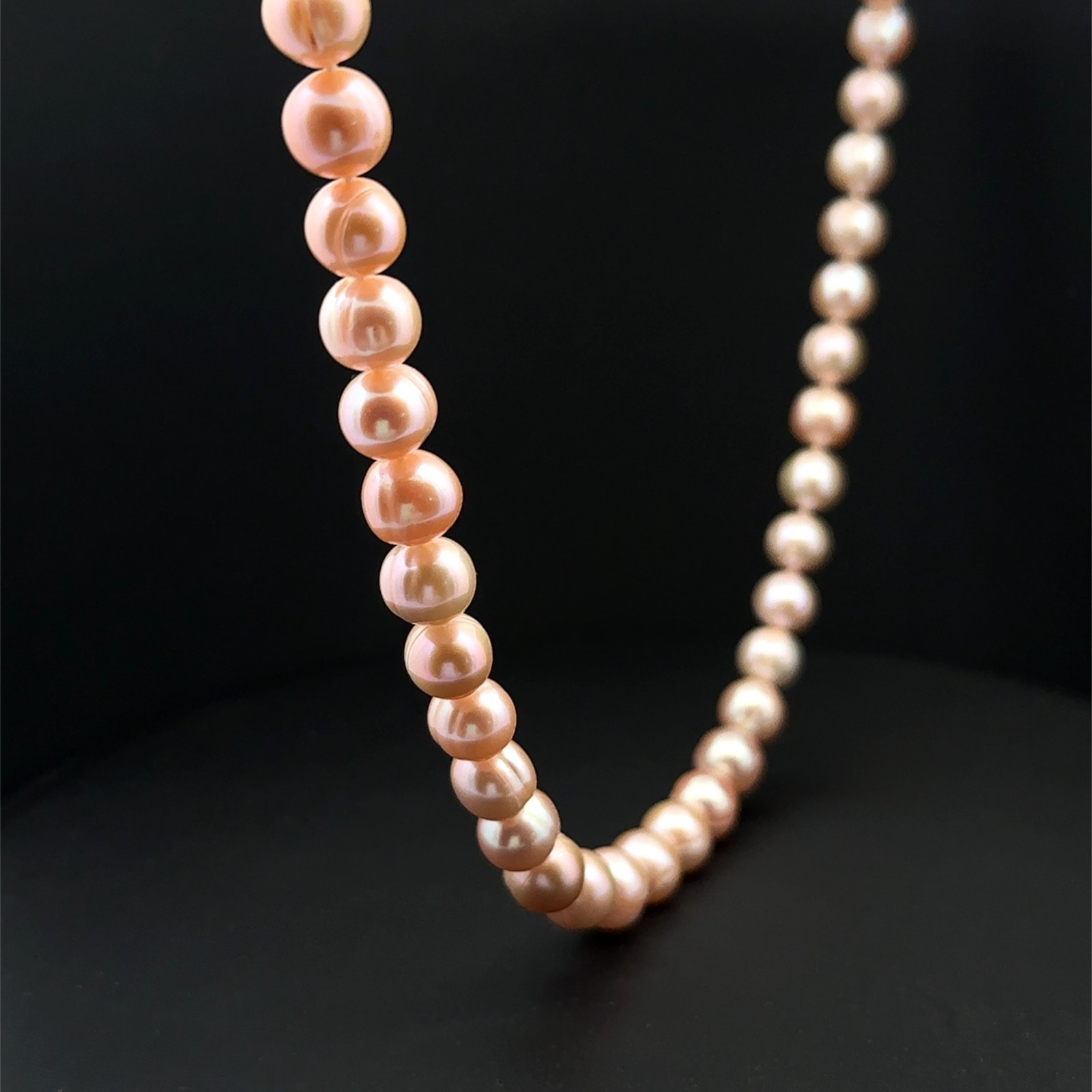 Sterling Silver Pink Freshwater Pearl Necklace (9 mm Pearls) 17 Inches