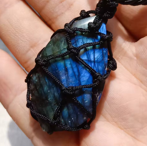 Natural Labradorite Dragon Heart Pendant Healing Amulet Protection Necklace