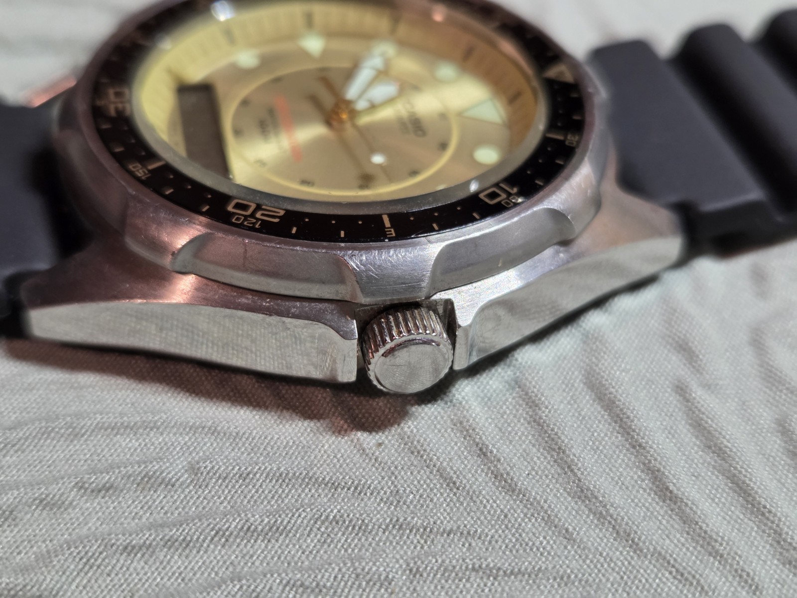 Vintage Casio AMW-320R Ana-Digi “Arnie” New silicone strap Runs great