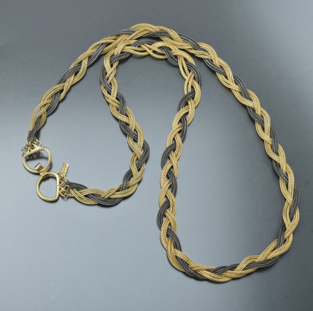 YVES SAINT LAURENT VINTAGE NECKLACE