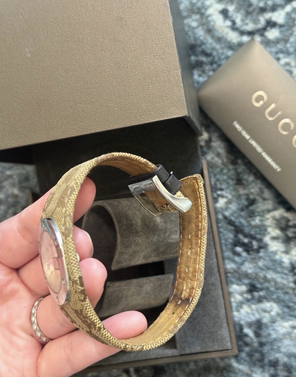 Gucci Silver Stainless Steel GG Fabric Bandeau 31mm Watch