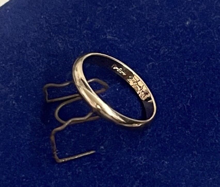 Elegant 10k Gold Filled ring Sz 6 Plain Wedding Band 2.9mm gf Victorian CLEAN