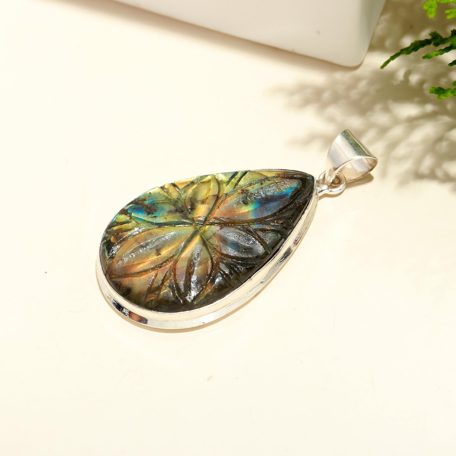 Natural Handmade Craved Labradorite Gemstone Pendant 925 Sterling Silver Jewelry