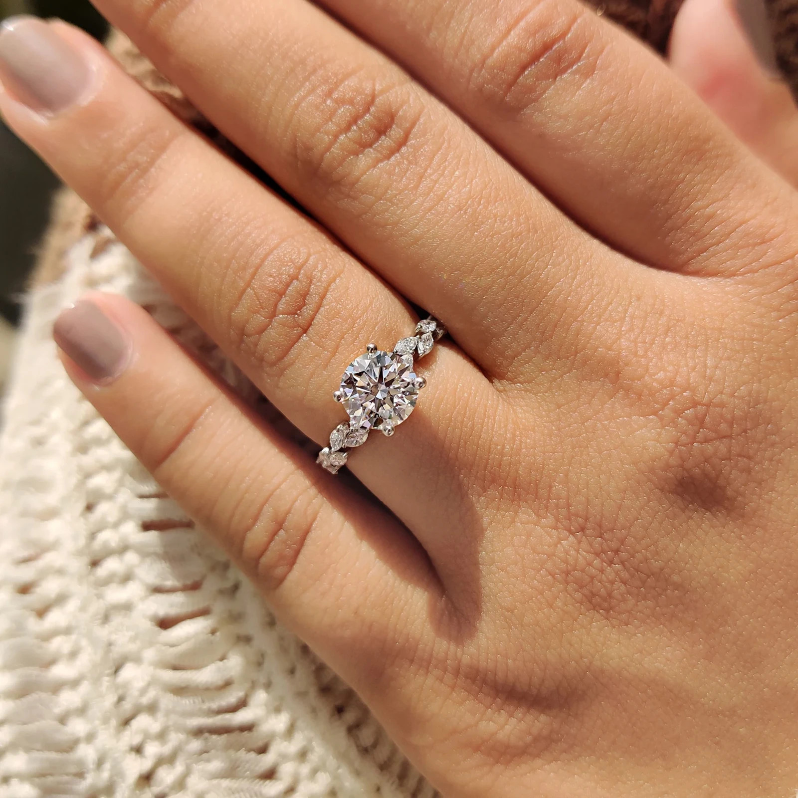 IGI 3.40Ct Round EF/VS1 Lab Grown Diamond Accent-Stone Wedding Ring Platinum 950