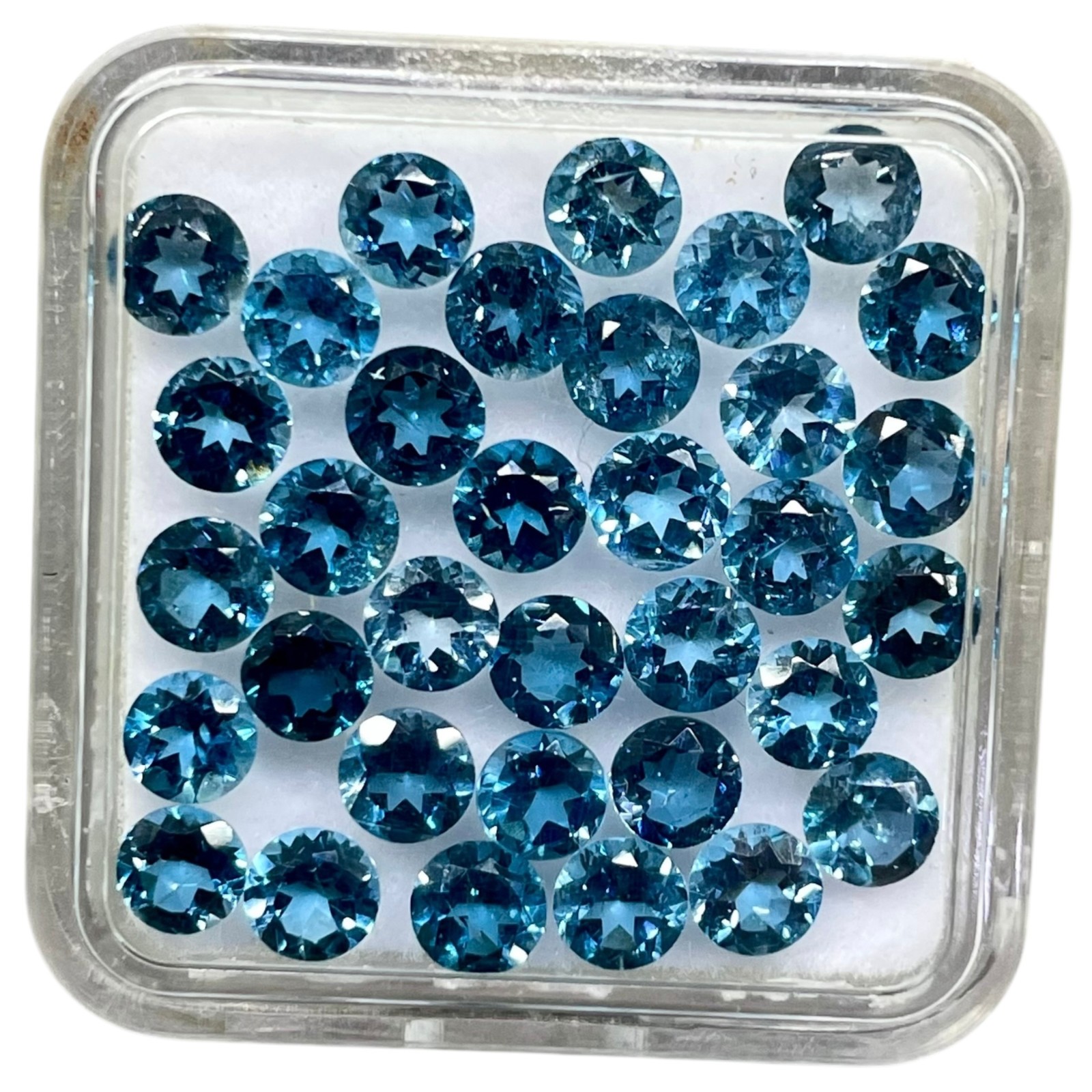 VVS 15 Pcs Natural London Blue Topaz 4mm Round Cut Loose Gemstone Wholesale Lot