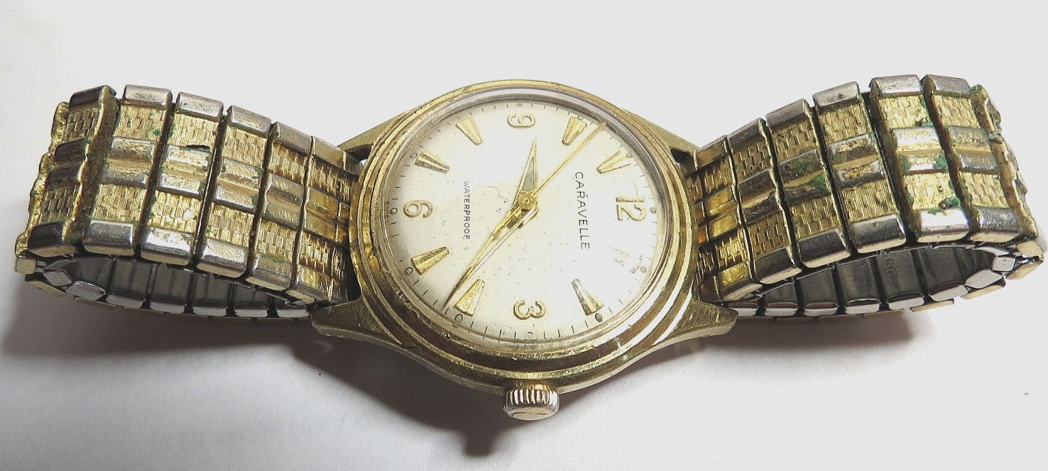 VINTAGE 1960 MENS CARAVELLE 11OAC WRISTWATCH 7’J MANUAL WIND GOLD TONE RUNS