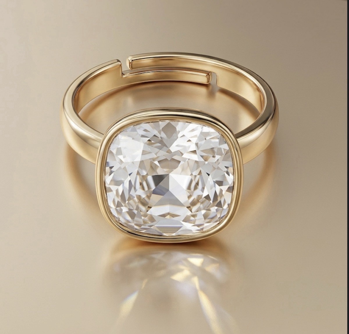 Women’s Swarovski Earrings and Ring Set Ring size 6