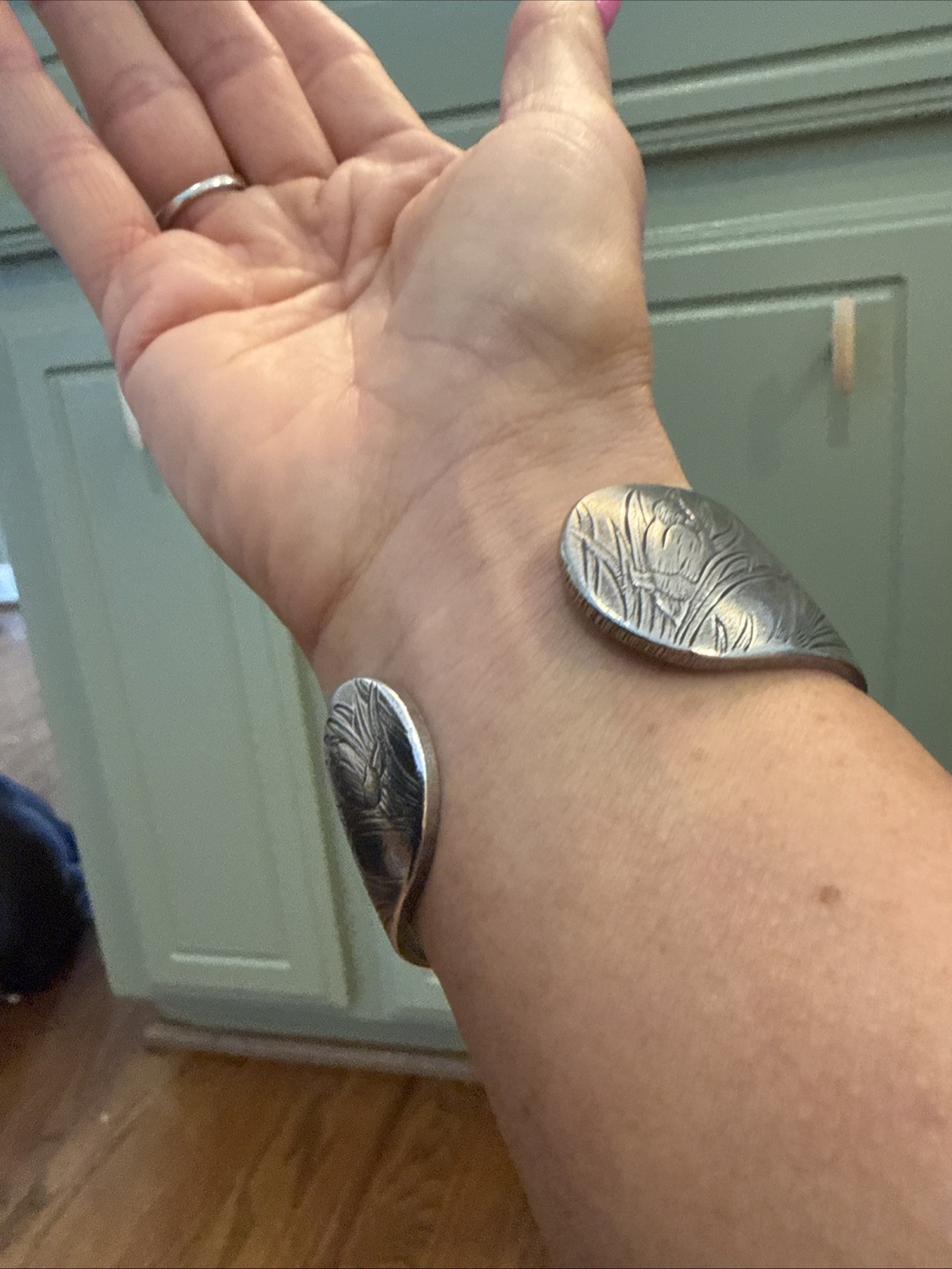 Salisbury Pewter Cuff Bracelet Wide Cuff January Flower of the Month 1 Inch NWOT