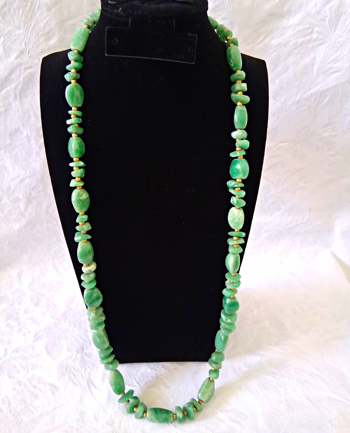 Green Aventurine Gemstone Beaded Necklace Gold Tone Ball/Bead Chain 14 Inch Long
