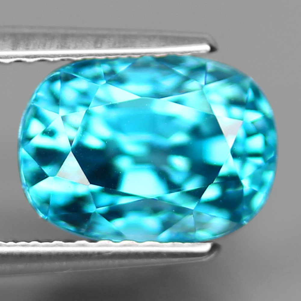 5.05ct.FULL LUSTER AZURE BLUE ZIRCON CAMBODIA NATURAL GEMSTONE OVAL IF BIG
