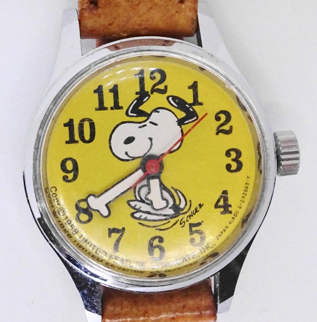 [Rare, Non-functional] CITIZEN Snoopy 4-230299 Hand-wound Watch S304