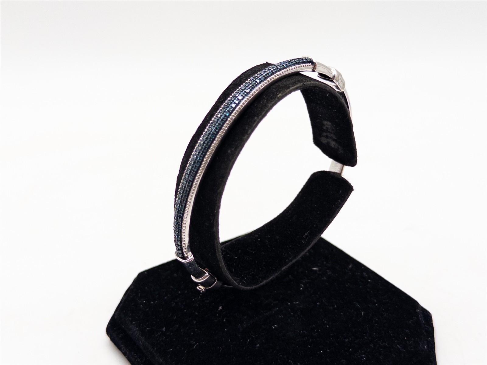 Estate $2400 2ct Genuine Blue Diamond Sterling Silver Bangle Bracelet