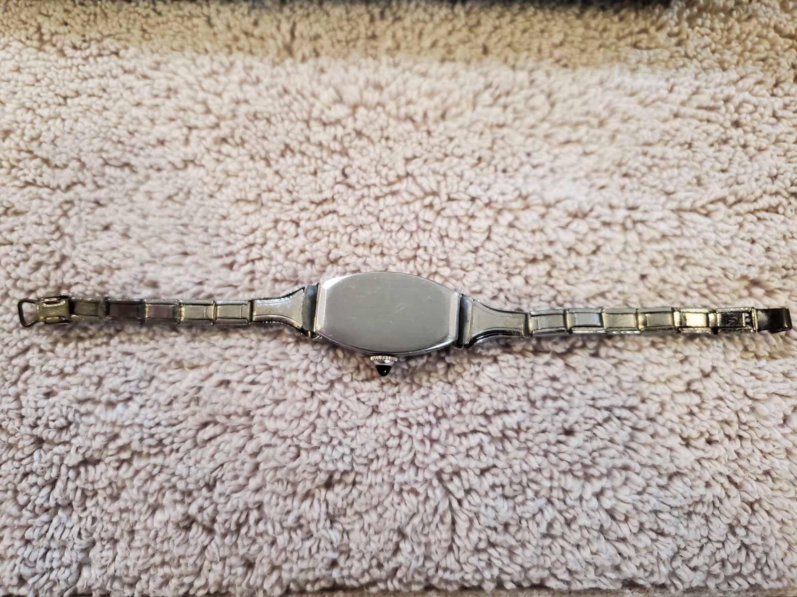 *Bulova Women’ Watch Marked June 10, 1924 W/ 750 Marking *SEE DESCRIPTION