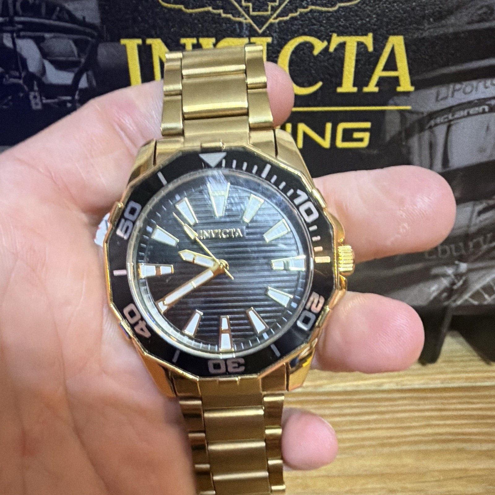 Invicta diver meridian Men’s Quartz Black Dial Gold Tone Metal Bracelet 30m WR