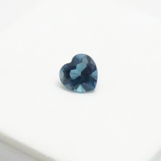 London Blue Topaz Heart – 5x5mm – 0.50ct+ London Blue Topaz Gemstone