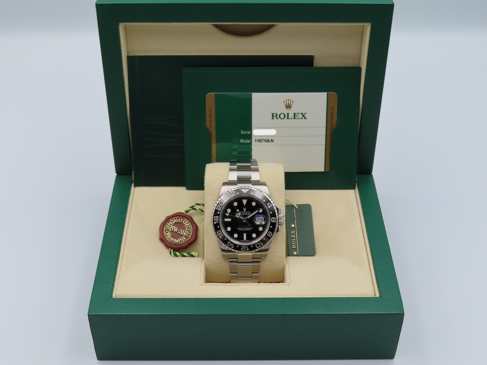2014 Rolex GMT-Master II 116710LN Full Set Men’s Pre-Owned 40mm Wristwatch