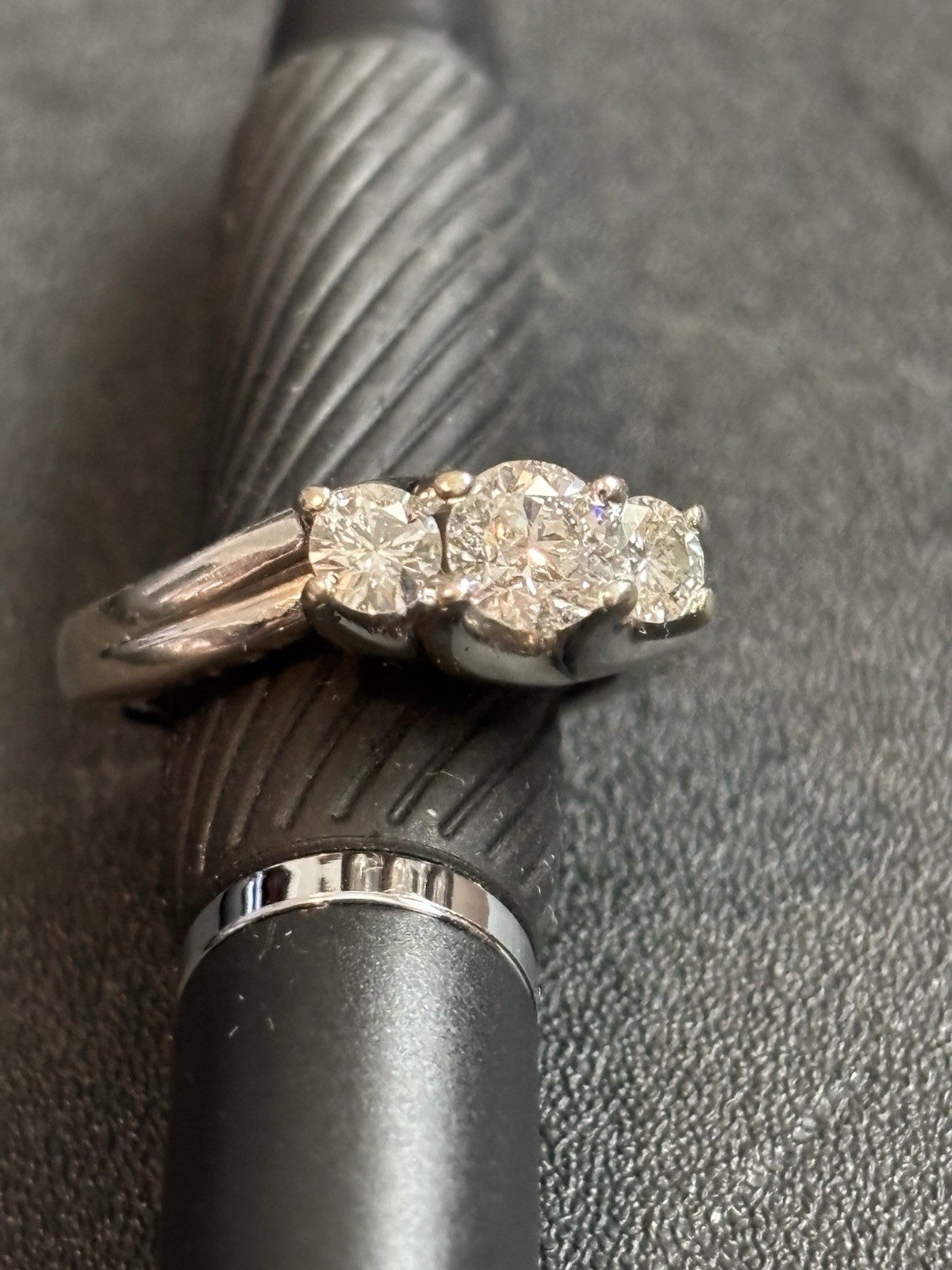 10k White Gold Diamond Engagement Ring Size 6 (.7) ctw SEE DESCRIPTION