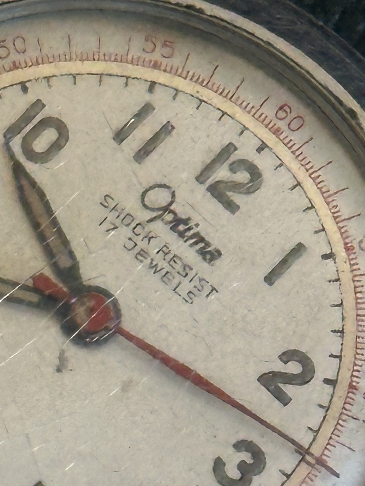 Optima 7010 P Mécanique à remontage manuel vintage Métal avec fond vissé en acie
