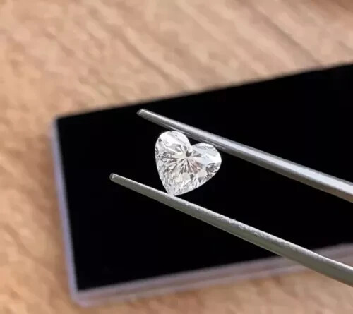 3.34 Ct HEART SHAPE E Color VS1 Clarity IGI CERTIFIED LAB GROWN CVD Diamond