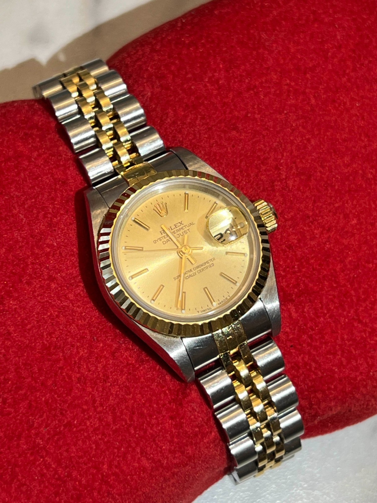 Rolex Lady-Datejust 69173 Champagne Dial With Box Papers 1996