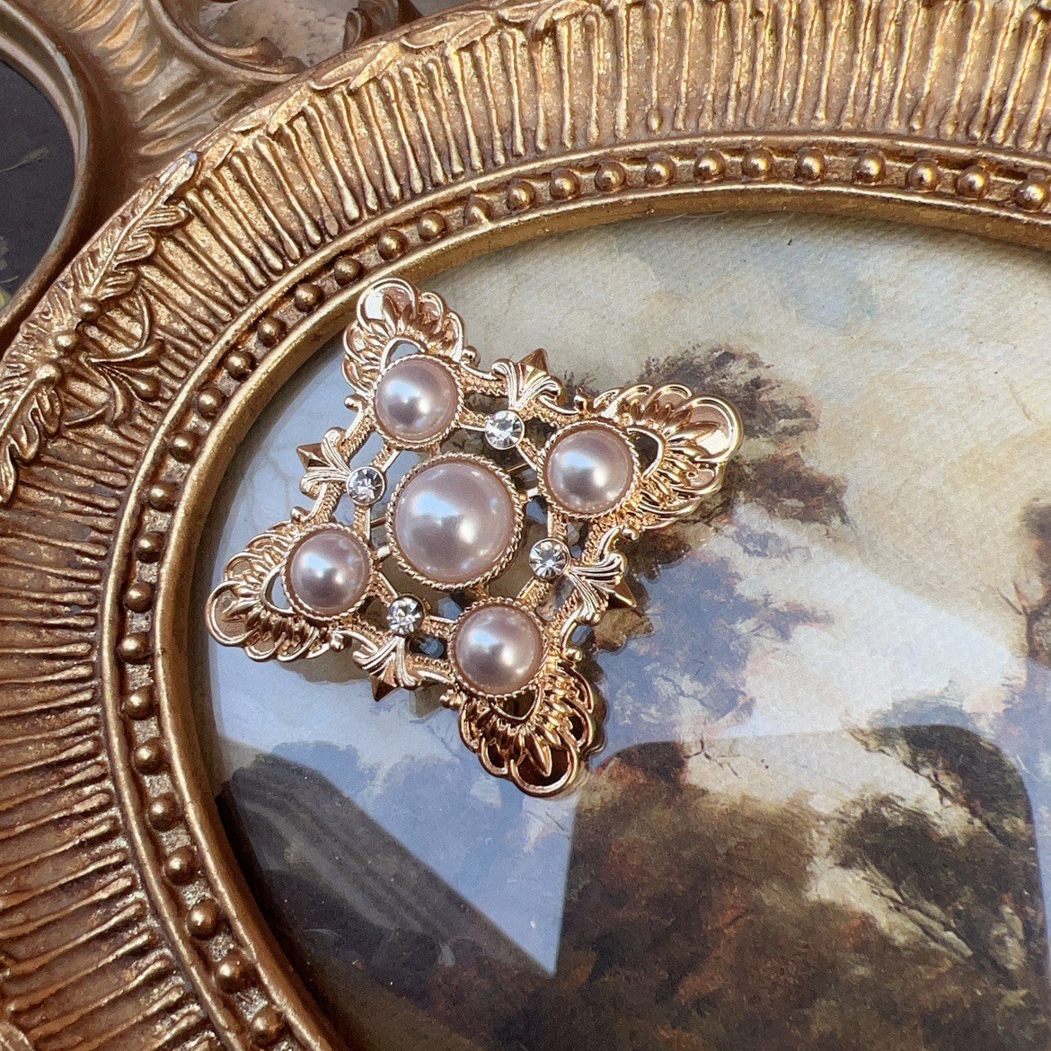 10pcs Vintage Pearl Brooch Royal Court Gem Pin Luxury Coat Badge Jewelry Gift
