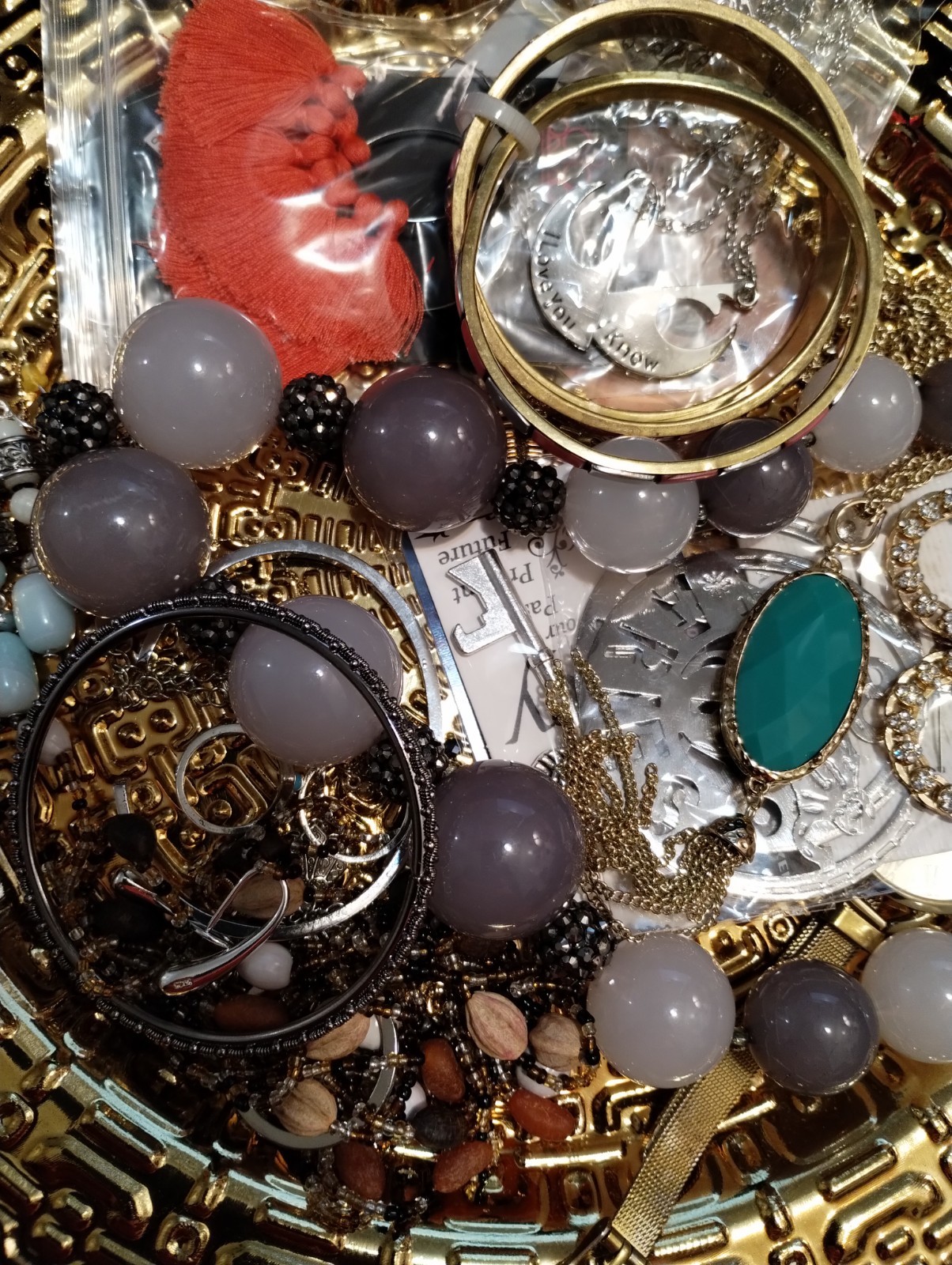 1 Lb Mixed Bulk Lot Jewelry w Earrings Rings Necklaces Bracelets & Free Shipping