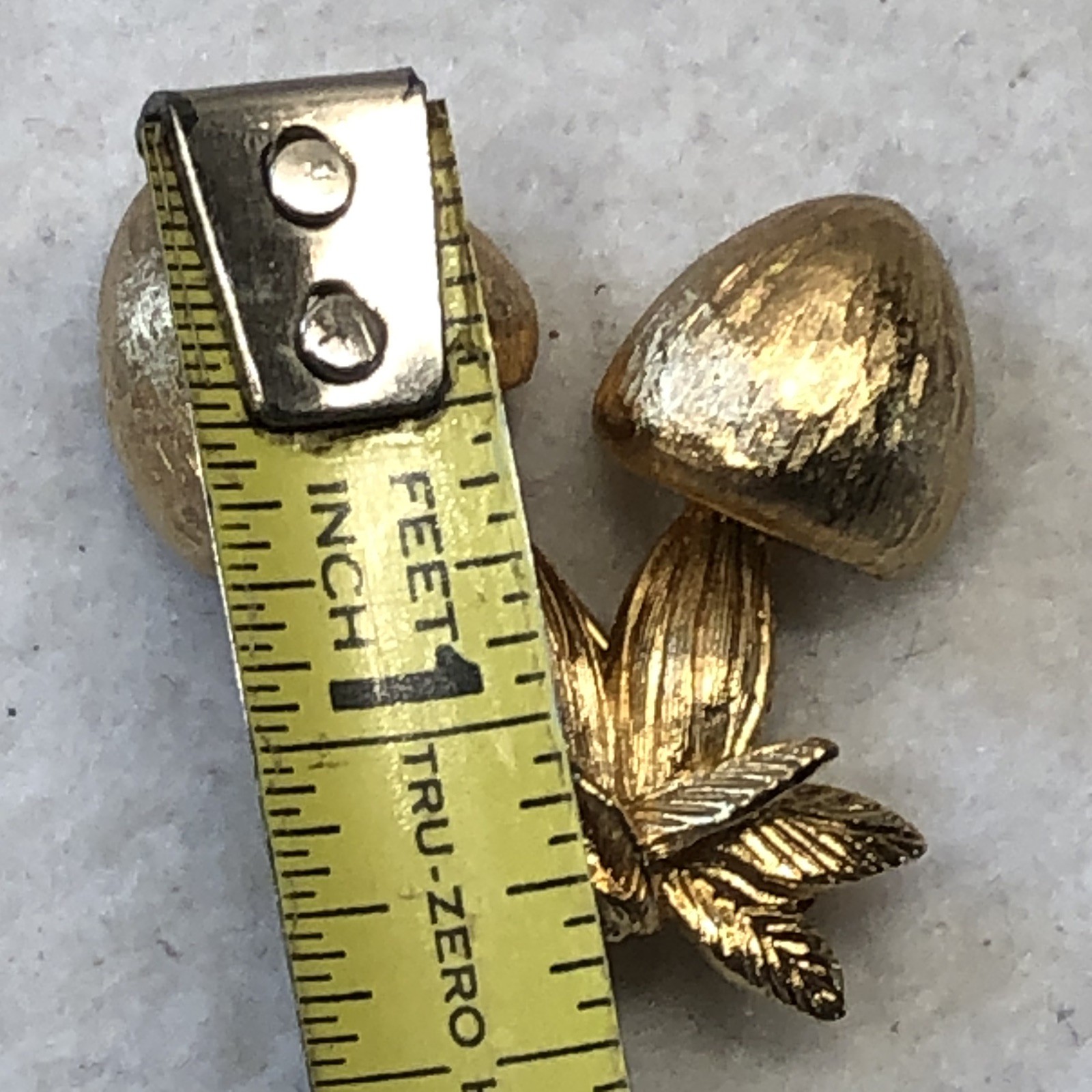 VTG Double Mushroom Signed Napier Satin Brushed Gold Tone Pin Brooch 1970s BOHO