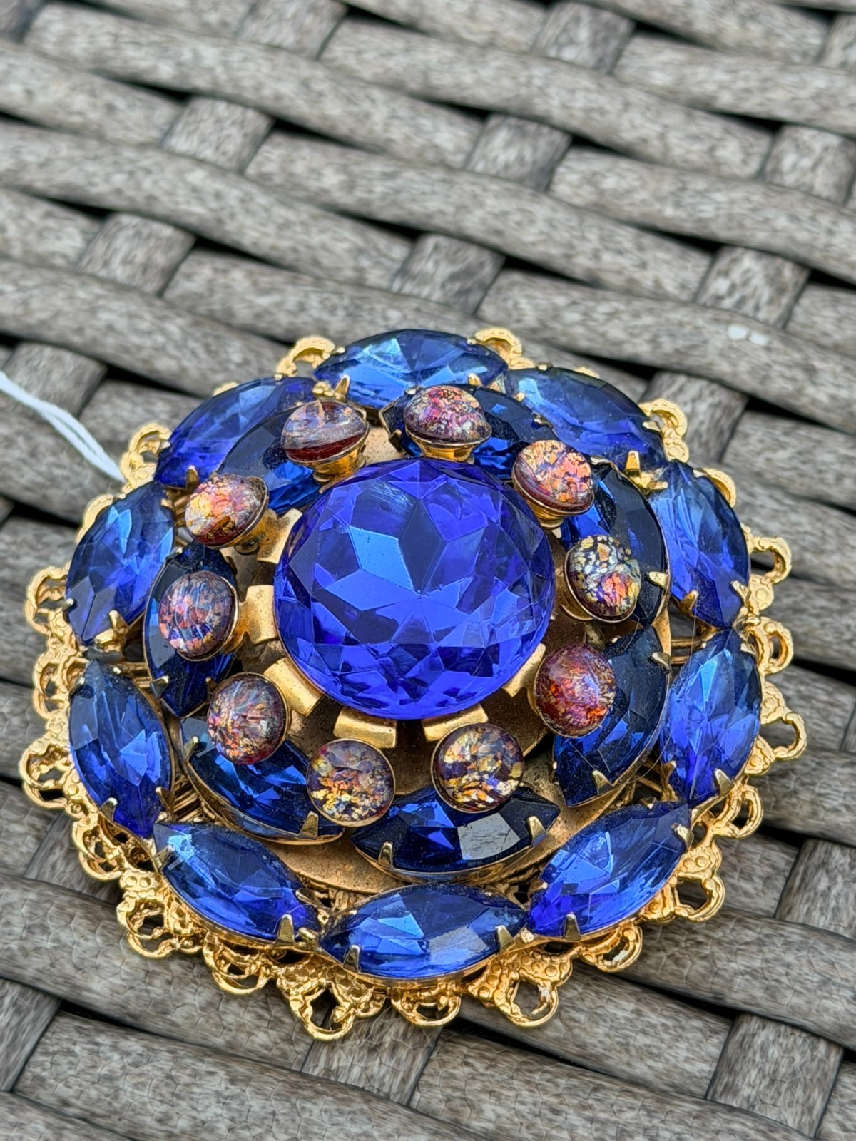 Vintage Unsigned Austrian Blue Art Glass Rhinestone Layered Filigree Brooch