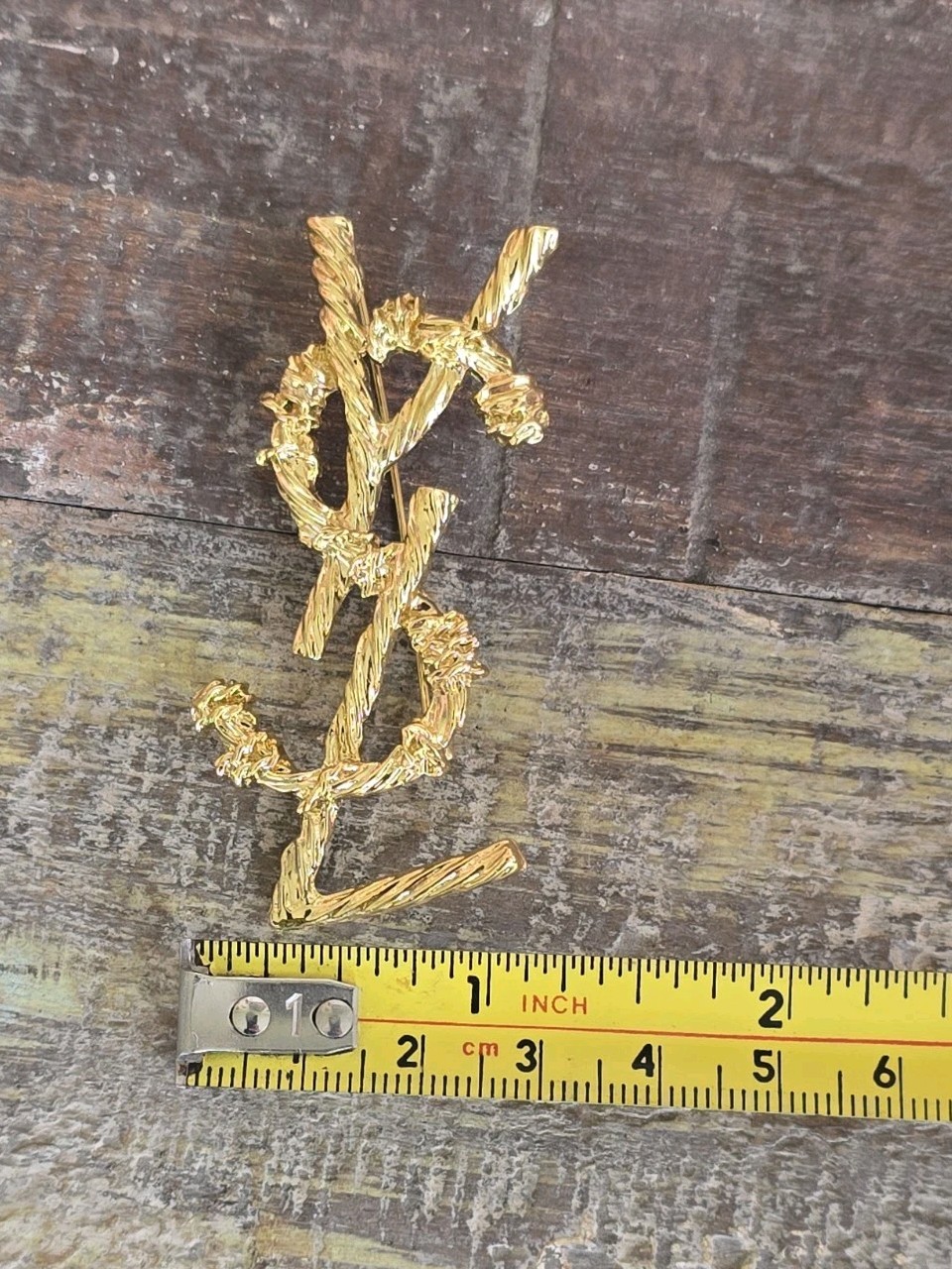 YSL Yes Saint Laurent Paris Vintage Brooch Pin Gold Tone BEAUTIFUL