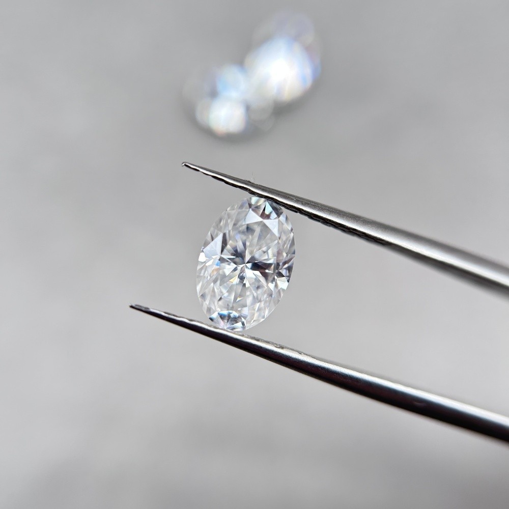Oval Shaped 1PCS 2x3mm-12x16mm GRA Certificate White Color Loose Moissanite