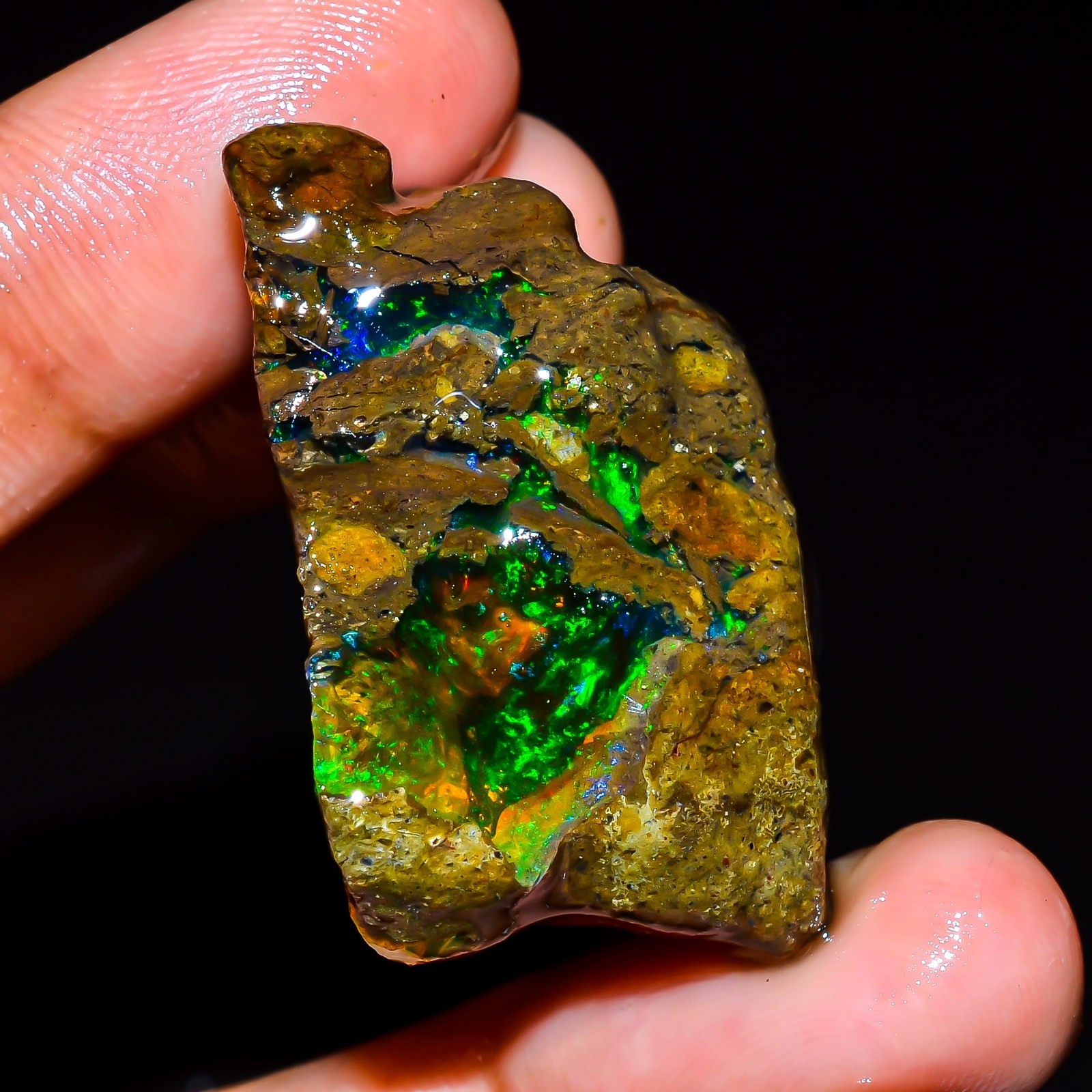 57.50 Ct Fire Opal Ethiopian Natural Oil Rough Gemstone For Jewelry 38x25x16 mm