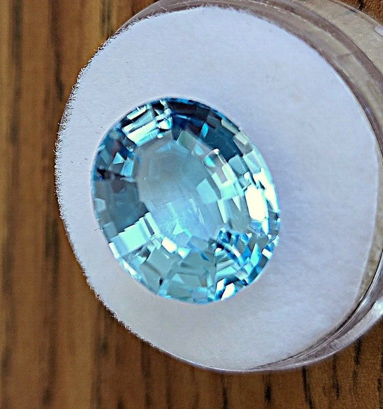 Blue Topaz 10.88 Ct Oval Swiss Blue Topaz 14 X 12 mm Loose Stone Gemstone