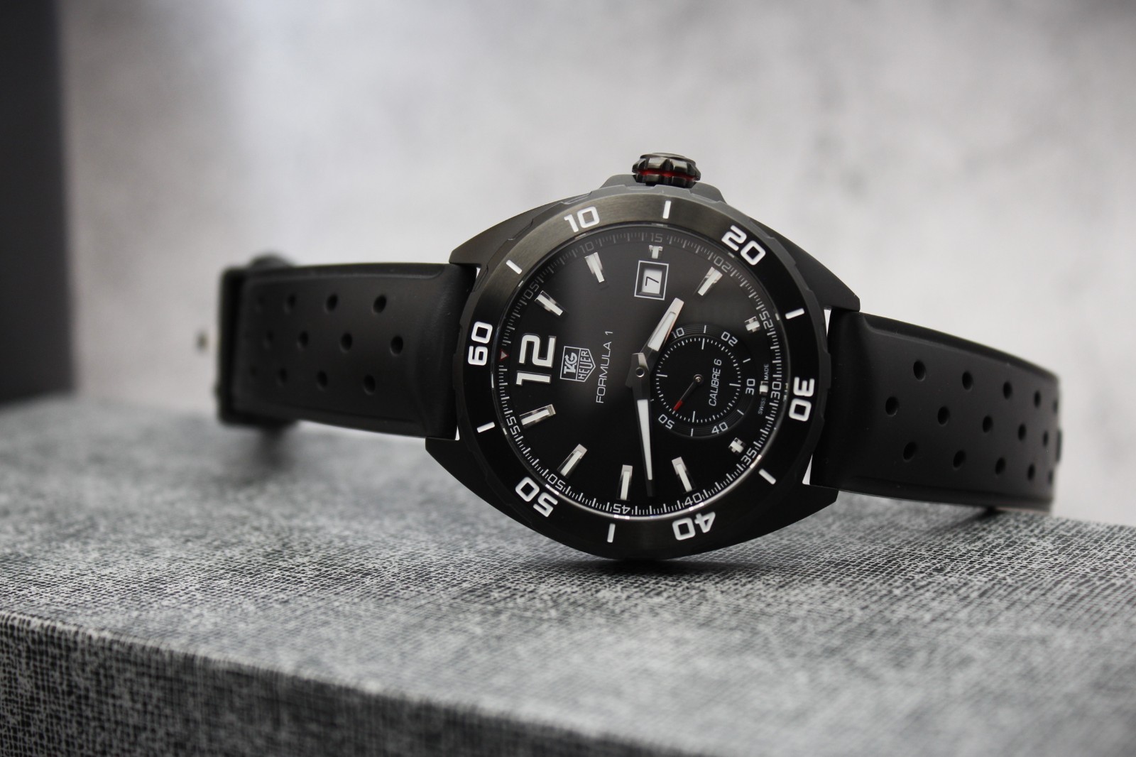 Tag Heuer Formula 1 Calibre 6 Automatic Black DLC Steel WAZ2112 6-Month Warranty