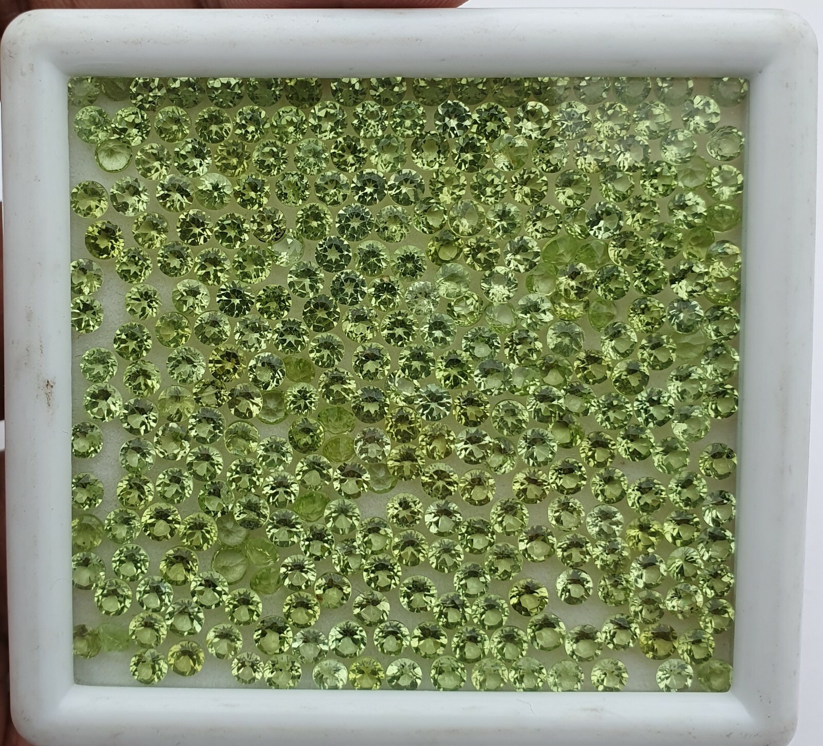 Natural Peridot Round Cut Loose Gemstone Lot 100 Pcs 3 MM