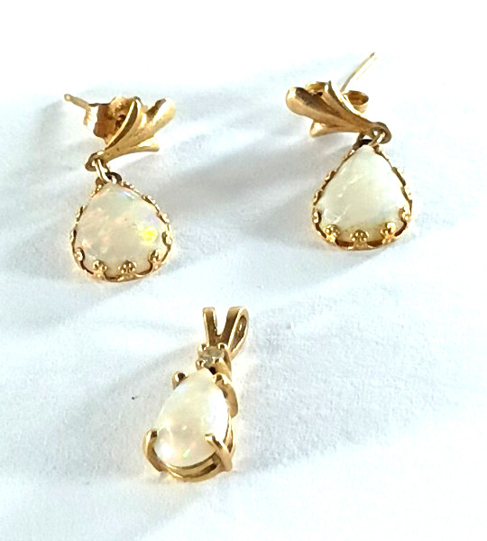 Vintage 14K Gold Opal Earrings & Pendant Set Natural White Fire Opal Mexico