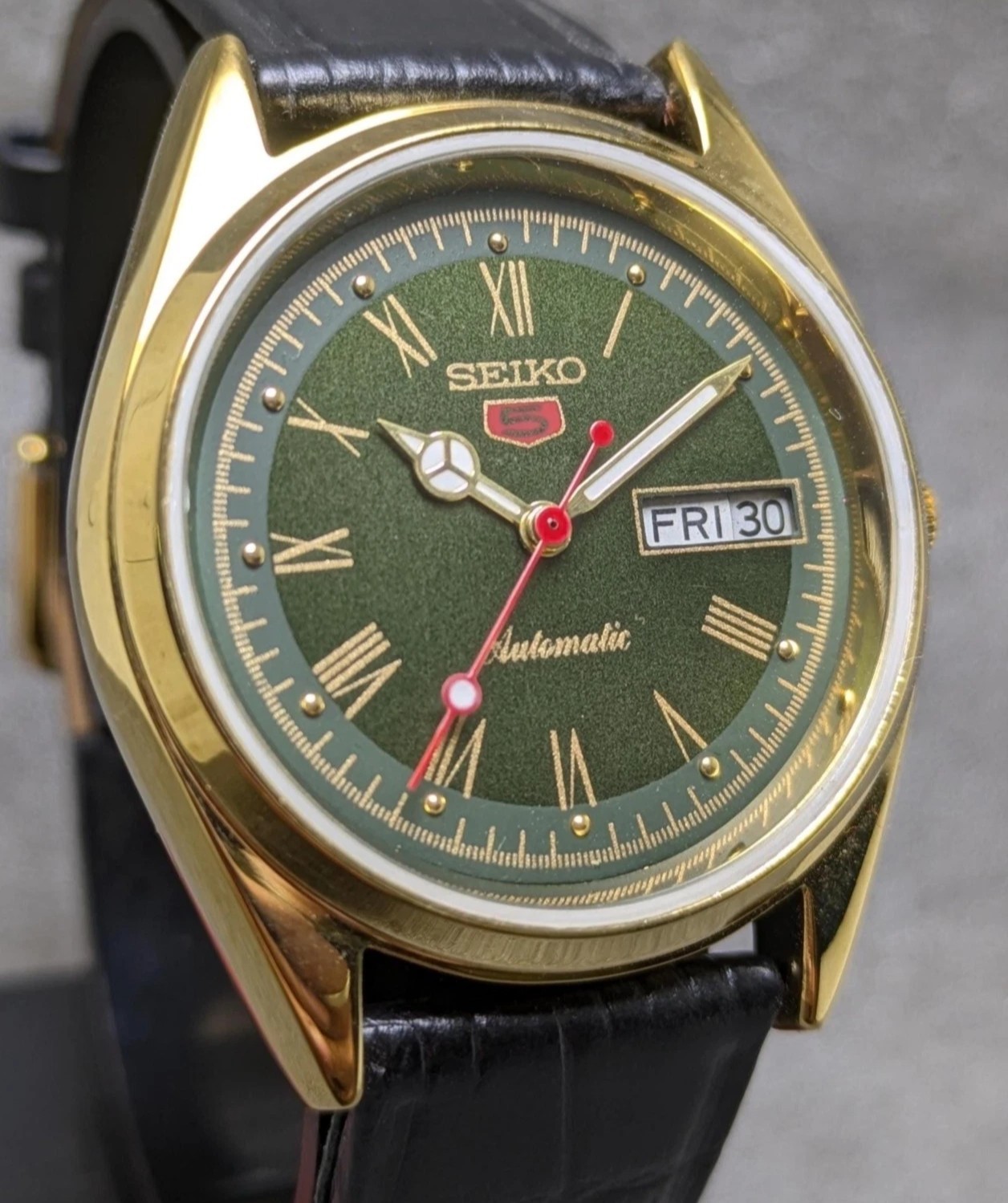 Vintage Seiko 5 Automatic 6309A Day-Date Men’s Watch Green Dial Japan Made.