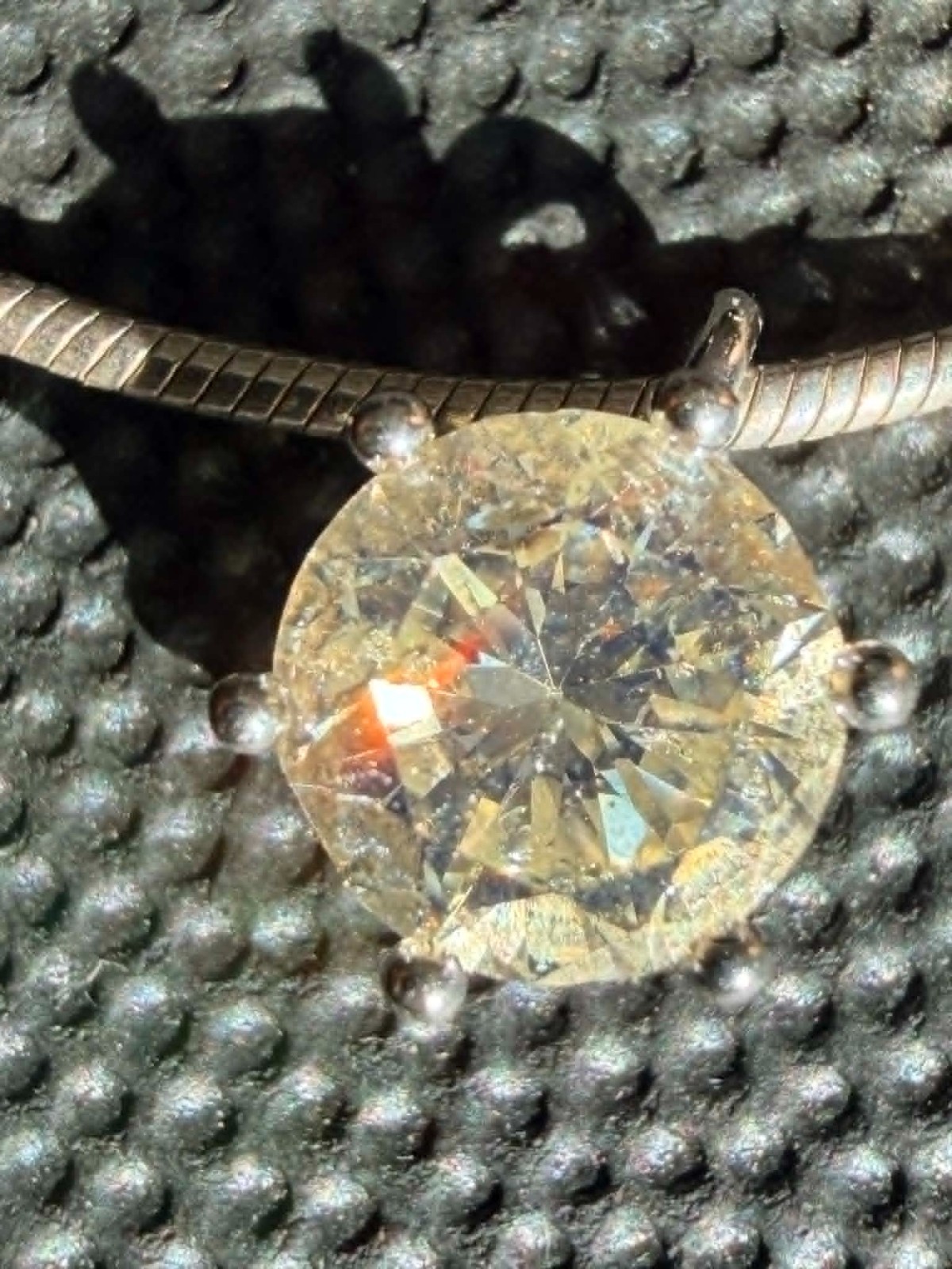Natural 1.063 CT Diamond Platinum Pendant – Very Light Yellow Diamond Pt900