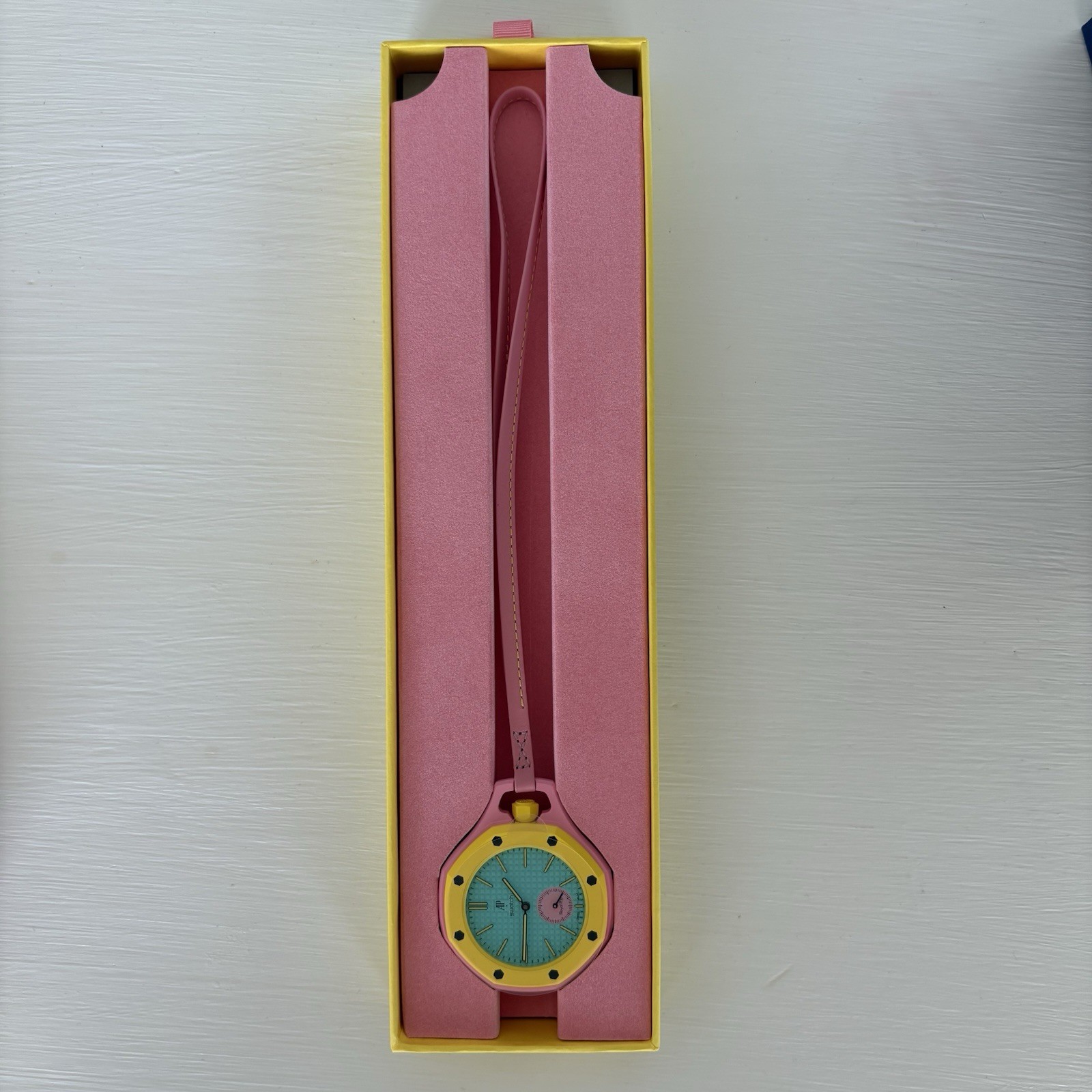 Swatch Royal Pop Otg Roz Bioceramic 41mm Quartz Blue/Pink Dial Pink Band