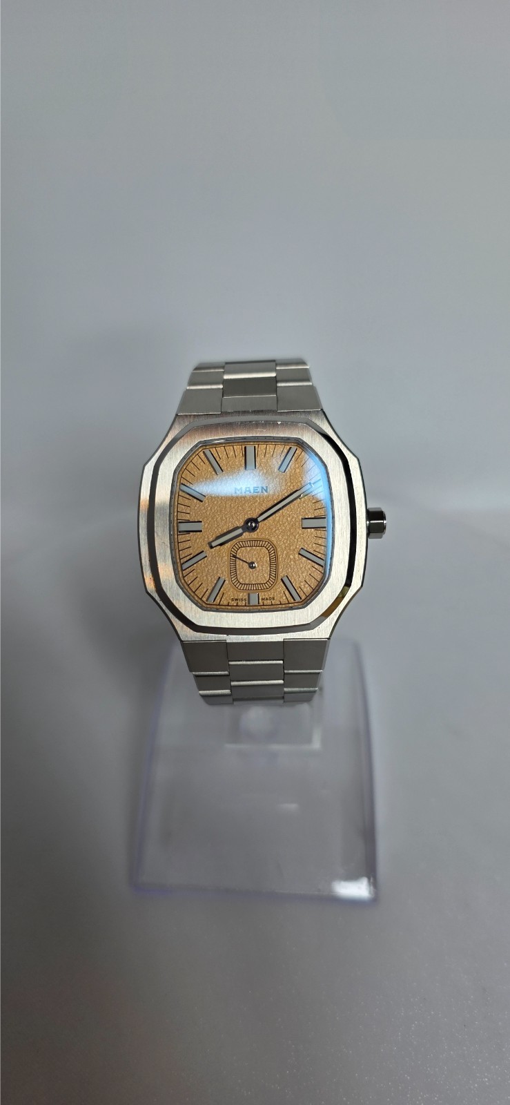 Maen Manhattan 37 Ultra Thin Watch Salmon Tuscan Hammered Dial Steel M2.2.3