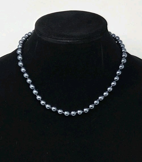 Gray Faux Pearl Necklace 17 Inches Knotted 8mm Beads Vintage Sheen Unsigned